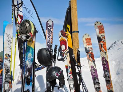 Skiurlaub Leihmaterial
