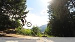 mountainbike reisen jump