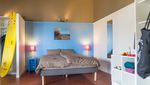 Schlafbereich mit Doppelbett